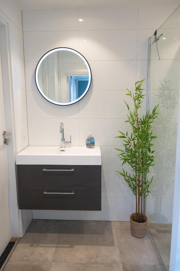 Beach House Makai - Family House With Finnish Sauna, 2 Bathrooms And Only Minutes From The Beach De Koog  Bagian luar foto